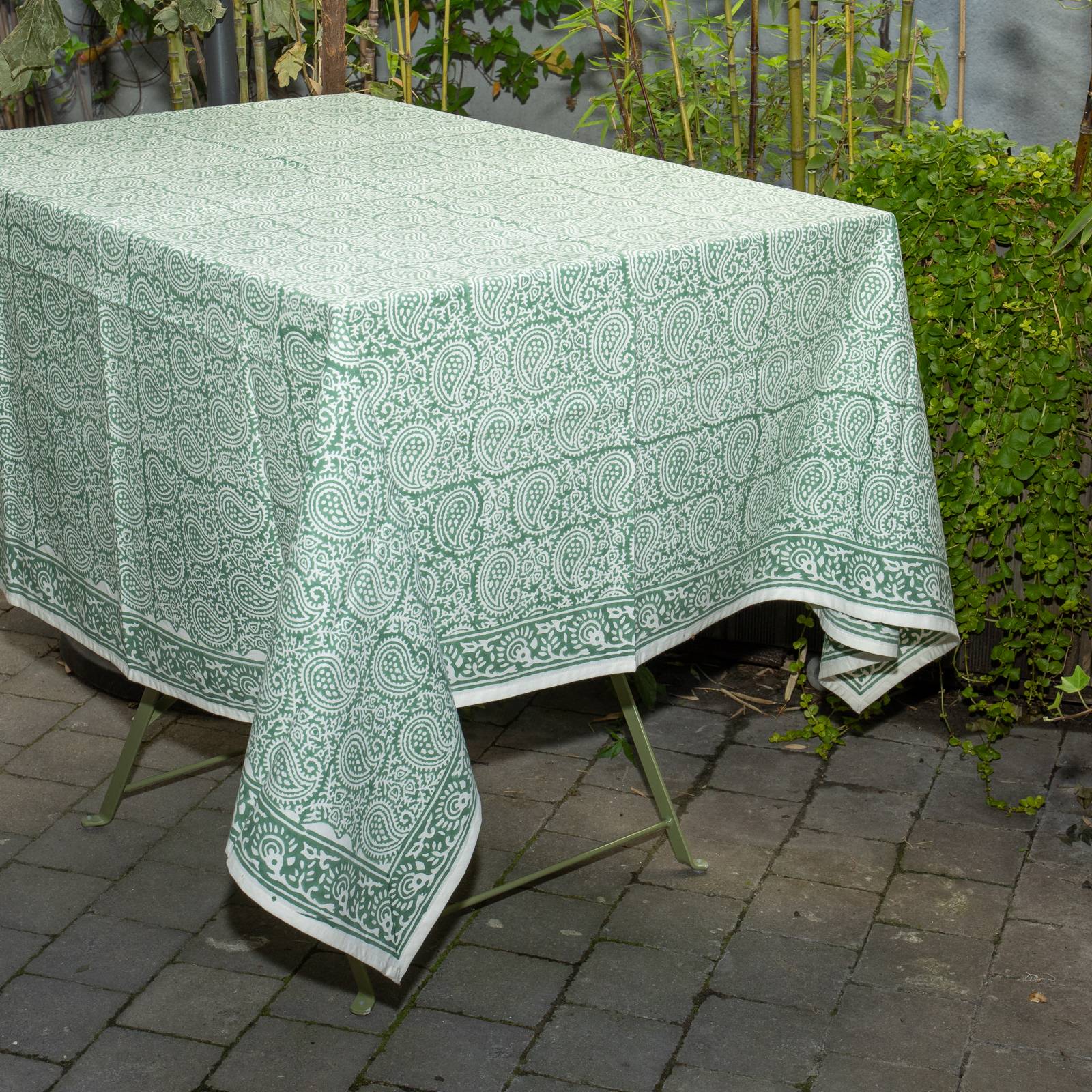 A table ! Nappe de table 150 x 150 cm Paisley - 100% Coton Bio Ethnique TB209 GREEN COTTAGE